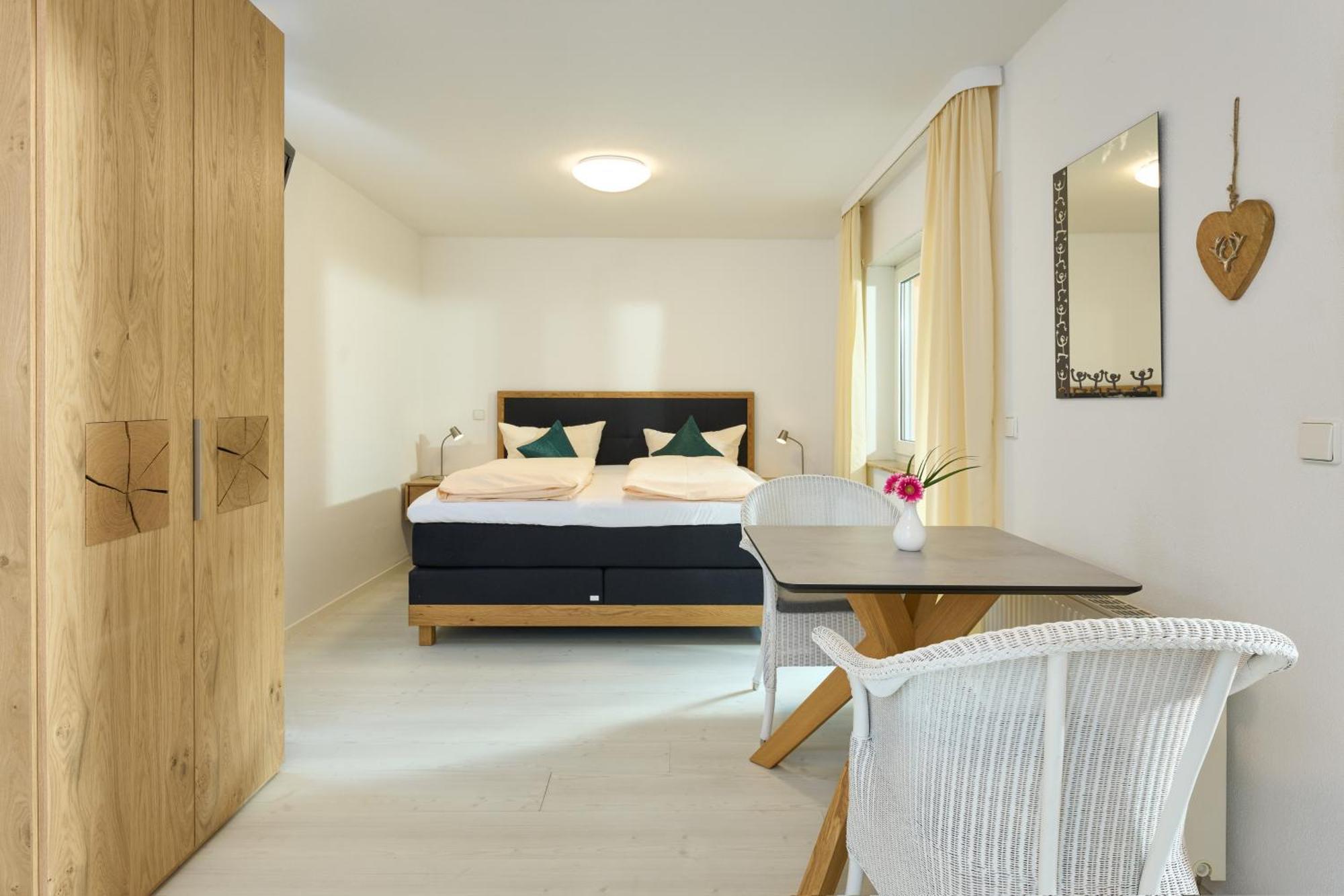 Thermen Appartements Gabriela, Appartement 24 Qm Bad Krozingen Kültér fotó